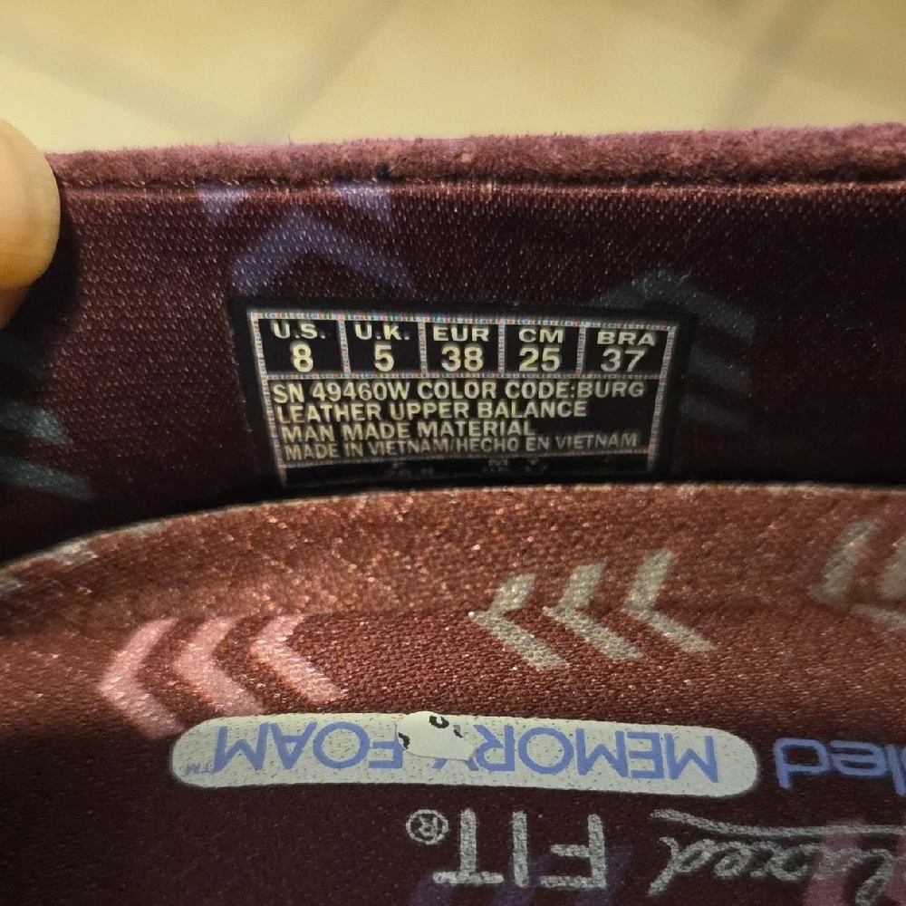 Skechers Women's Deep Burgundy Loafers, Sz 8 W. - Picture 5 of 6